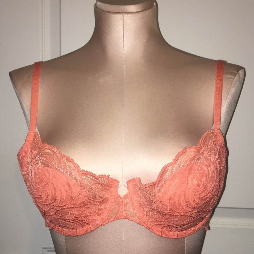 🥂VICTORIA’S SECRET Very Sexy Lace Push-Up without Padding 34D Peach Apricot